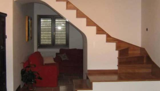 Posa parquet su scale a Potenza